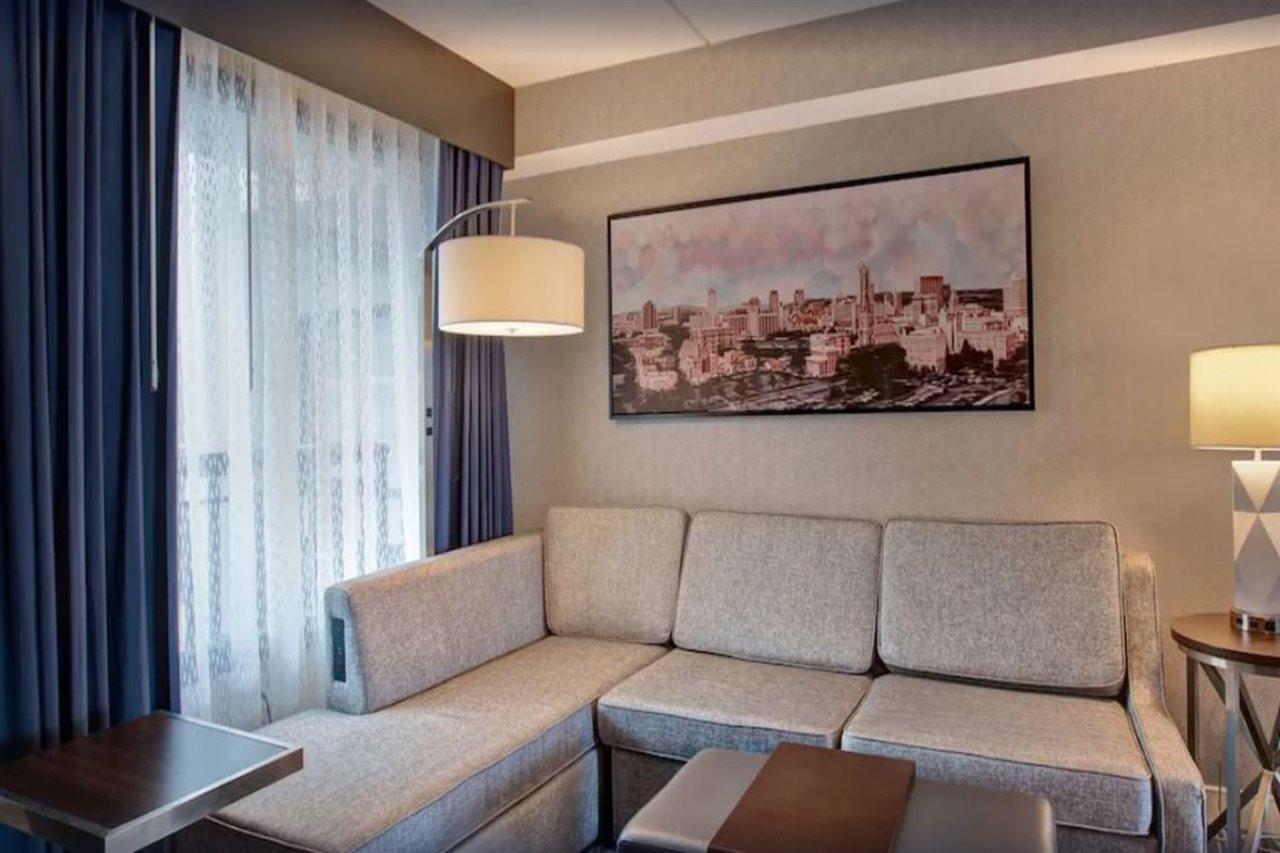 เอมบาสซี สวีท ซีราคิวส์ Hotel อีสต์ซีราคิวส์ ภายนอก รูปภาพ